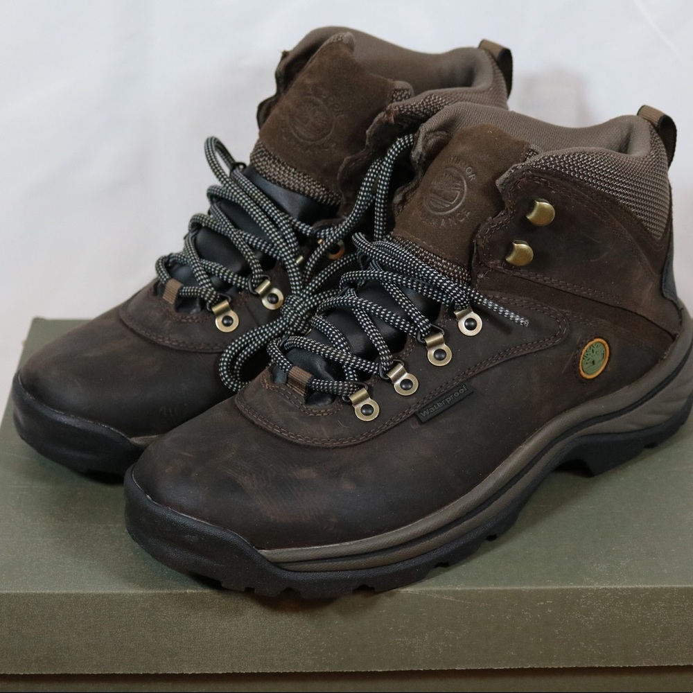 Timberland Women’s Mid Ankle Waterproof Boots, Size 9.5